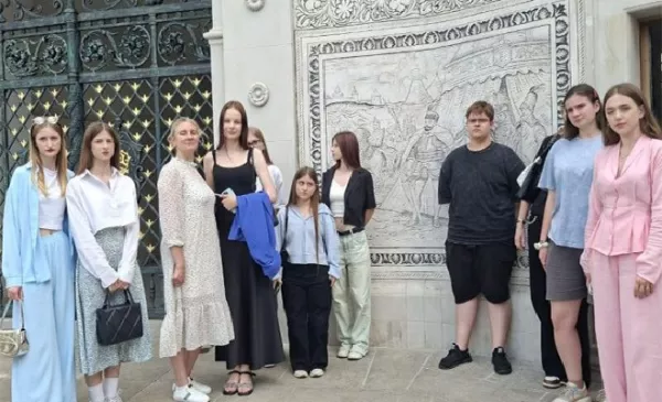 Бобруйские студенты из аграрно-экономического колледжа побывали на экскурсии в Гродно