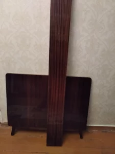 Кровать из цельного дерева