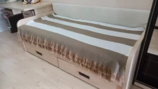 Кровать с матрацем