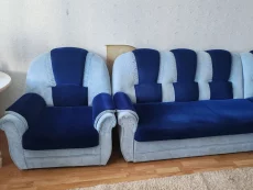 Продам мягкий уголок ( диван угловой и кресло)