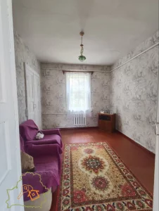 Крепкий, бревенчатый дом по ул. Л. Чайкиной