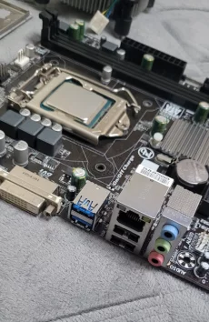 Материнская плата 1150