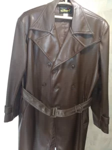 Коричневый плащ мужской Chori