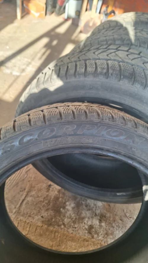 Зимнюю резину 20/245/45