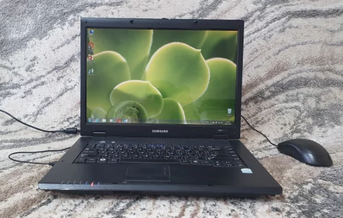 Ноутбук Samsung