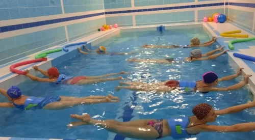 Тренер по плаванию. Инструктор