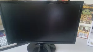 Монитор Samsung