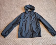 Ветровка фирмы LC WAIKIKI на рост 134-140 см