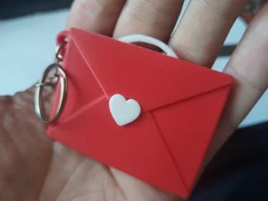 Чемодан сердечек