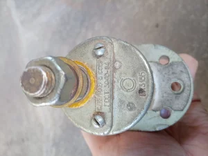 Выключатель массы кнопочный СССР, новый