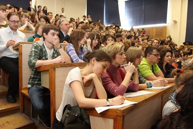 Как уменьшить расходы, когда ребенок обучается платно? Ответ эксперта