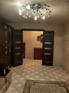 1 комнатную квартиру на длительный срок