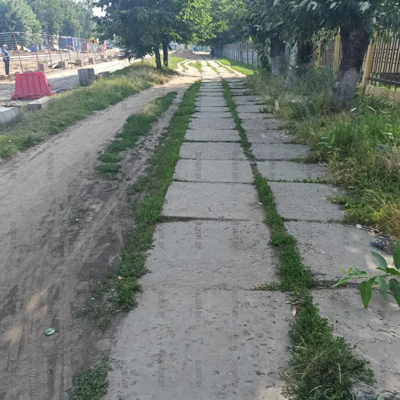 Когда люди ходят не по \