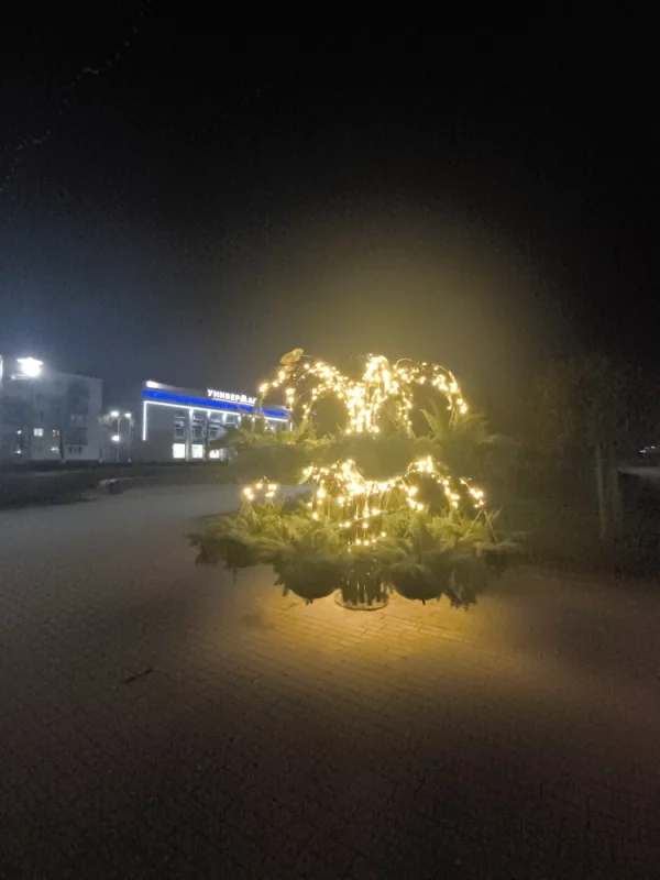 На новой инсталляции зажгли огни