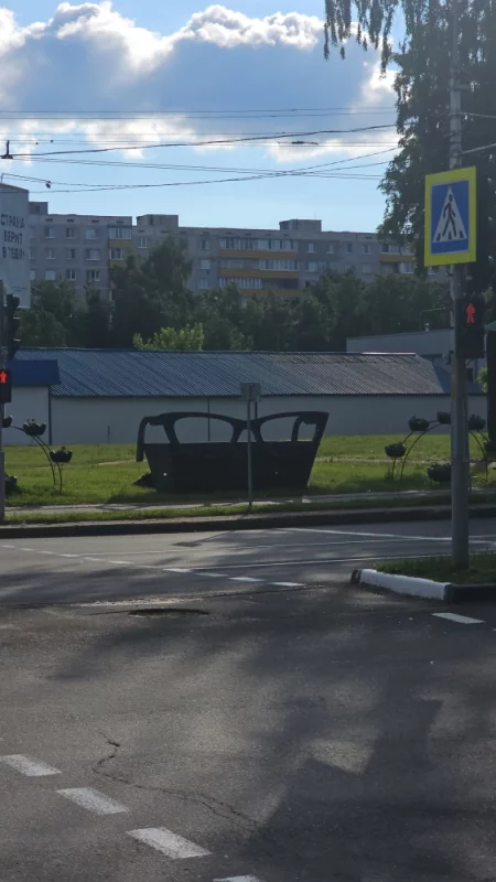 Новая малая архитектурная форма в виде очков