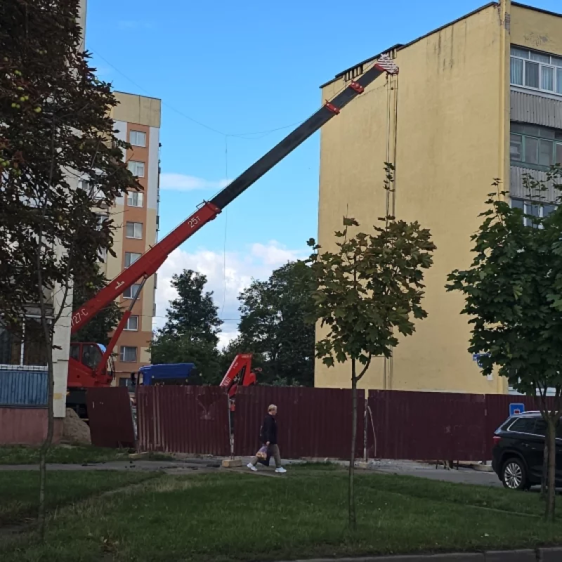 Ремонт сетей на улице Октябрьской