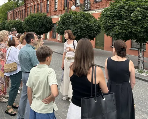 16 июля в Бобруйске прошла экскурсия по памятникам модерна с краеведом Инной Овсейчик