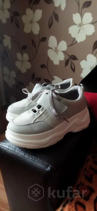 Кроссовки, 37 рр, . 15 р
