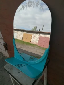 Зеркало для ванной овальное с полкой