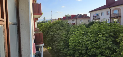 2-х комнатную квартиру в центре Советская 86-Б