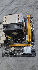 Материнская плата FM2+ с кулером