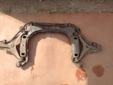 Передняя балка на Volkswagen Passat B2