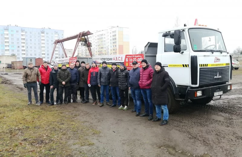 Новый набор на март! Вечерняя группа в автошколе УспехАвто