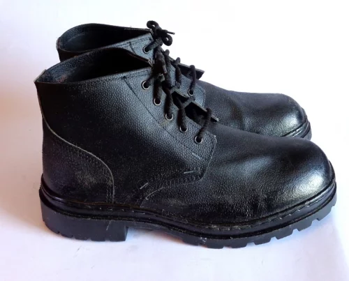 Новая рабочая обувь