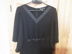 Платье черного цвета размер 48