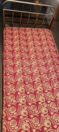 Кровать односпальная