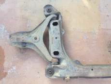 Передняя балка на Volkswagen Passat B2
