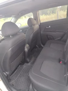 Автомобиль Kia Sportage |||