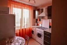 2-ух комнатную Ленина 51