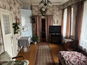 Продам квартиру в 2х квартирном частном доме