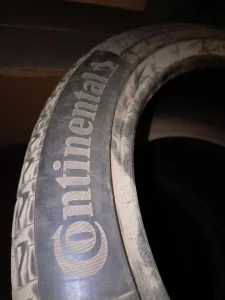 Шины R17