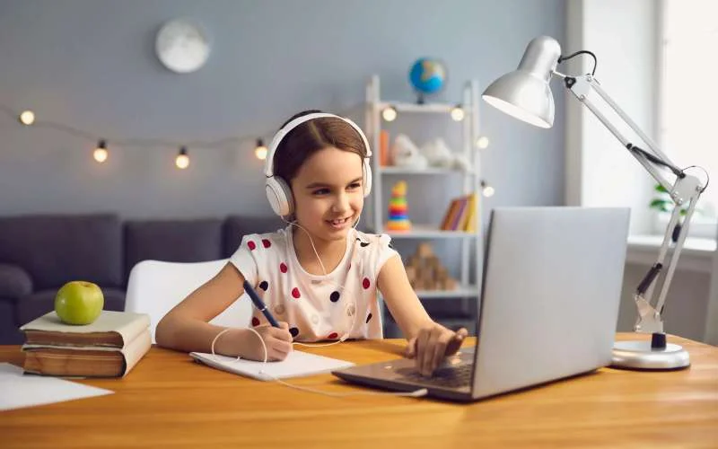 Онлайн-школа: личный выбор в эпоху цифрового образования