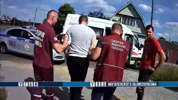 Сотрудники ГАИ Бобруйска пришли на помощь мужчине, у которого внезапно начался приступ эпилепсии