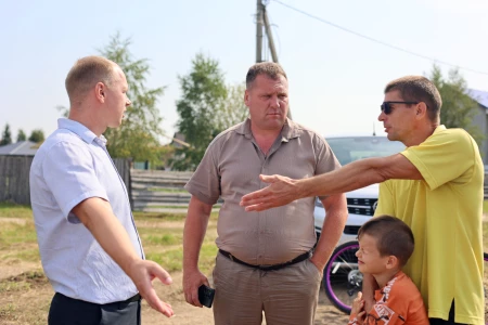 «Создана обстановка невыносимости дыхания»: жители деревни Щатково жалуются на удобрение полей рядом с жильём