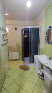Трехкомнатная квартира в блокированном жилом доме