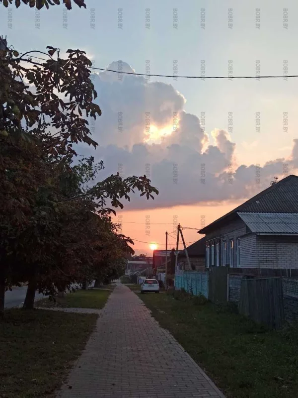 Рассвет на улице Бахарова