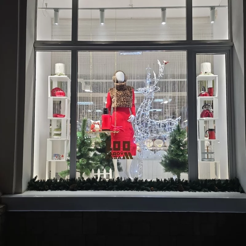 Универмаг обновил витрину