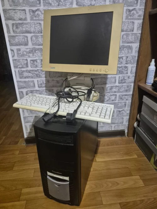 Компьютер
