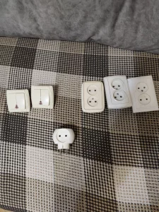 Розетки, выключатели по 1 руб