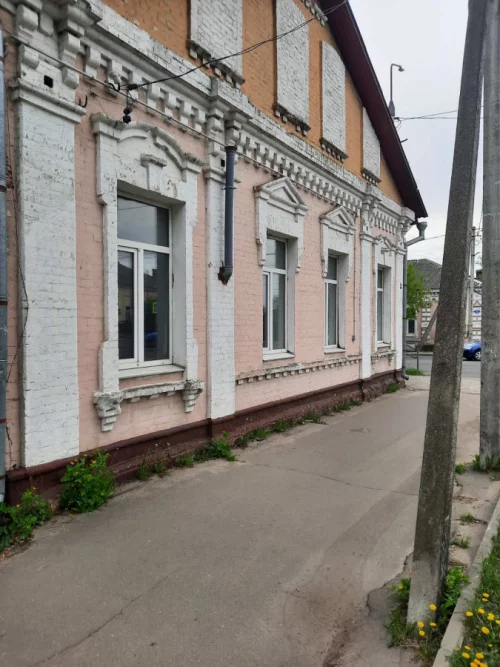 3-х комнатная, паровое отопление