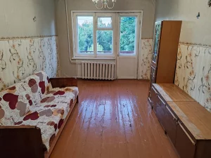 Двухкомнатную квартиру по улице Западной