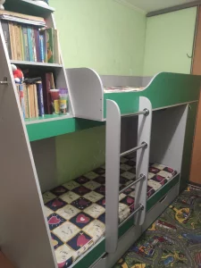 Двухъярусная кровать