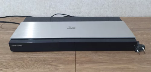 Blu-ray плеер Samsung BD-F7500