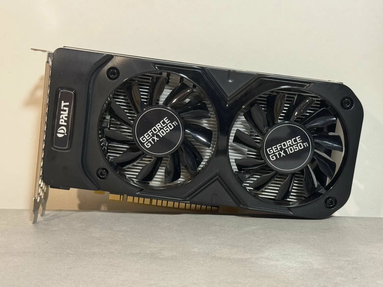 GTX 1050TI 4гб - 177руб