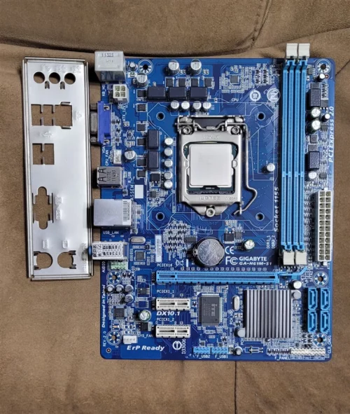 Материнская плата GIGABYTE 1155