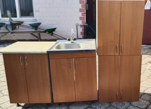 Комплект кухонных шкафчиков с мойкой